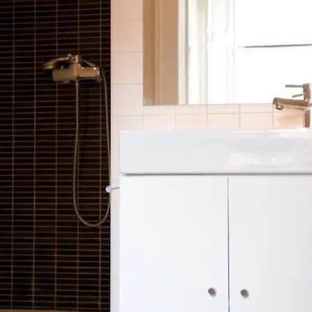 Romantic & Renewed 1 Bedroom In Campolide - 1e 아파트