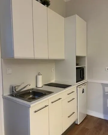 Romantic & Renewed 1 Bedroom In Campolide - 1e * Lisbona
